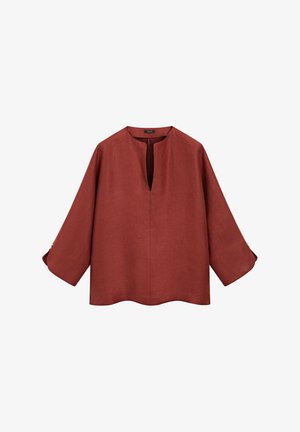 Rostfärgad linneskjorta med V-ringning, trekvarts ärmar och rundad nederkant. Har en lös passform och subtila knappdetaljer vid ärmsluten.