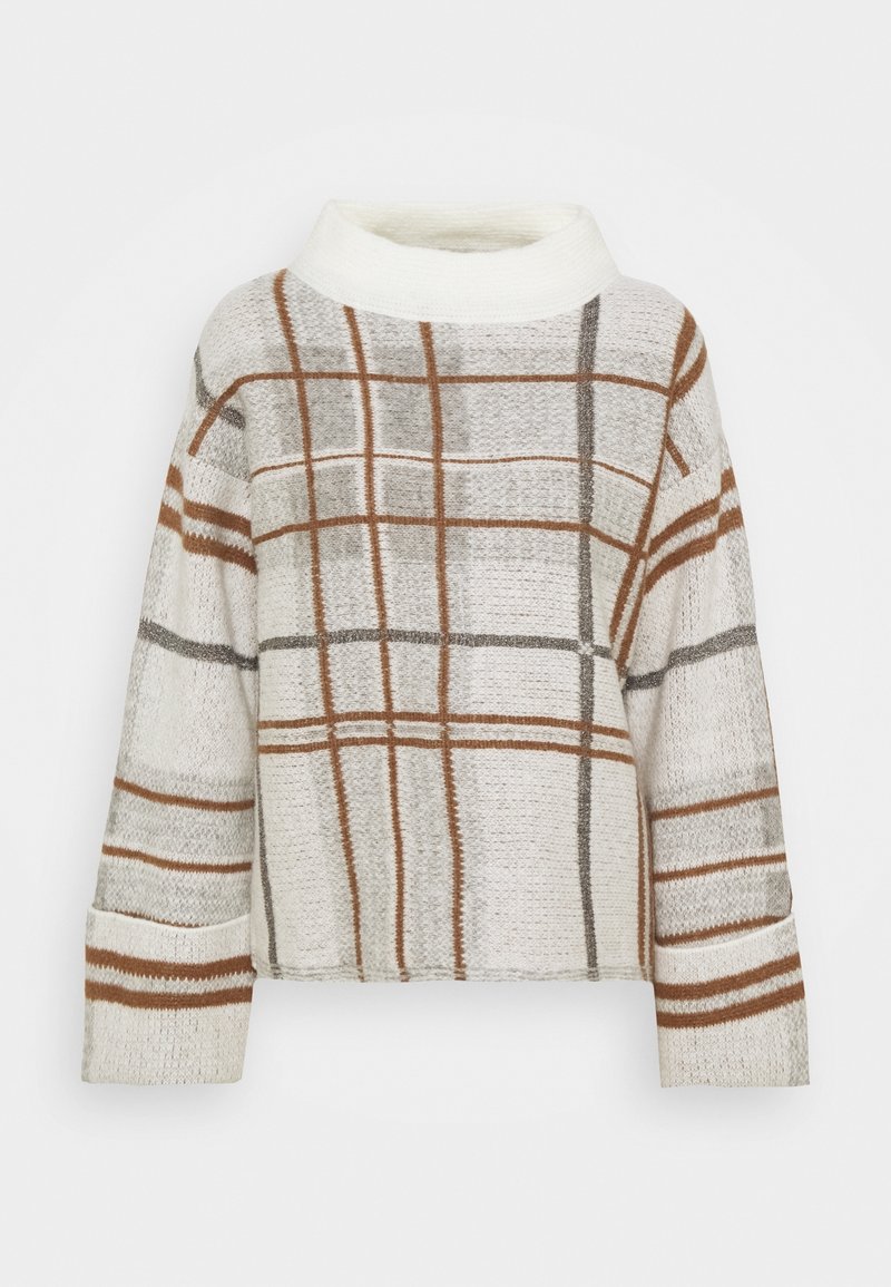 Pull en maille crème avec col montant, présentant un motif à carreaux marron et gris et de larges poignets aux manches longues.