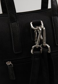 Jost Tagesrucksack - black