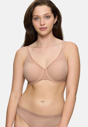 Reggiseno color nudo con ferretto, pannelli in mesh e spalline regolabili. Texture liscia con linee orizzontali sulla fascia. Slip bikini abbinato.