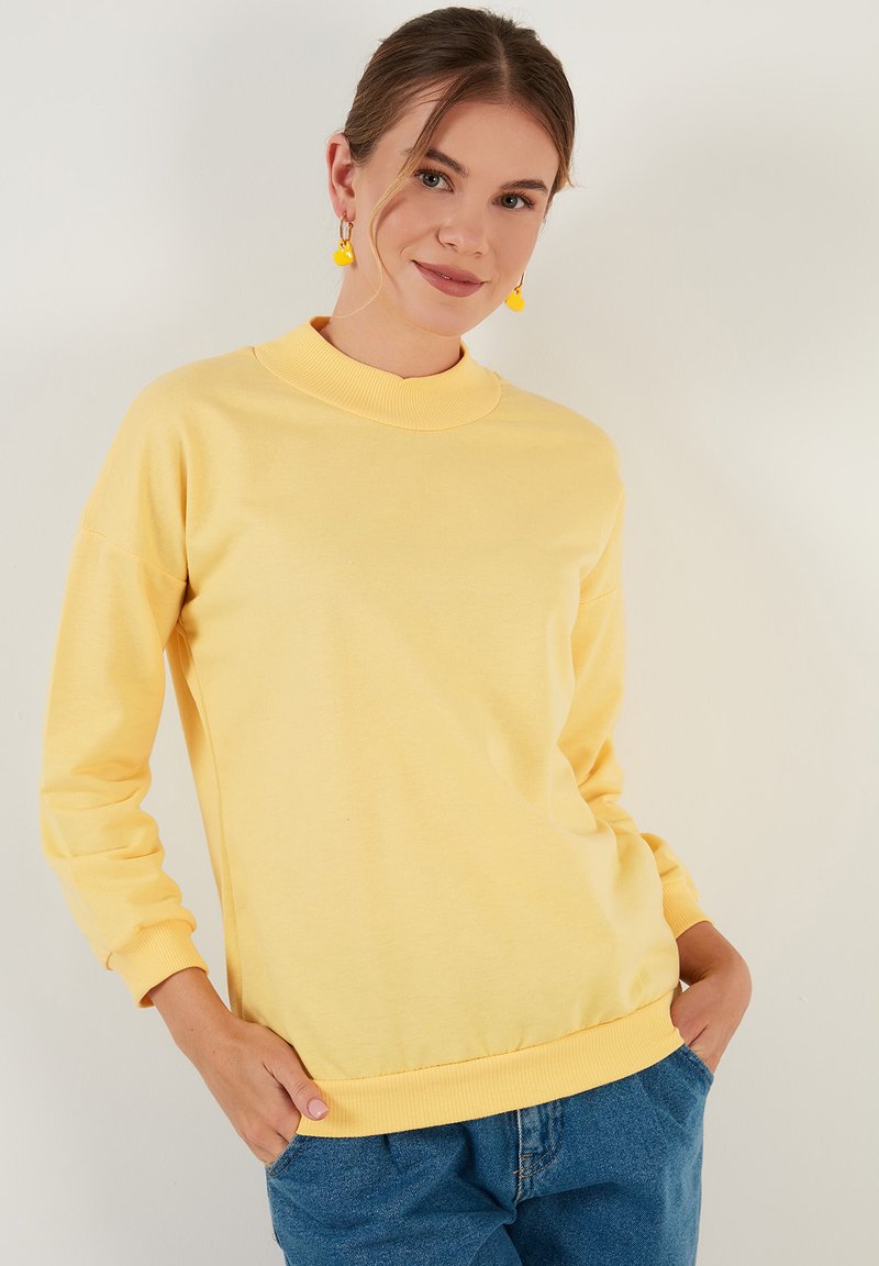 LELA HIGH COLLAR  - Sportska majica - yellow