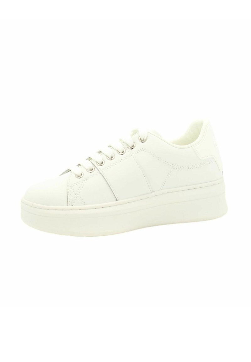 Sneaker bianco in pelle con punta arrotondata, design a bassa altezza, lacci anteriori, cuciture sottili e suola in gomma spessa.