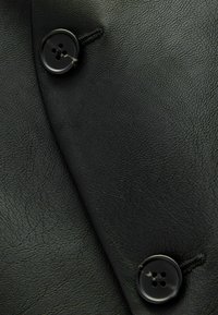 Next REGULAR FIT  - Chaleco - black