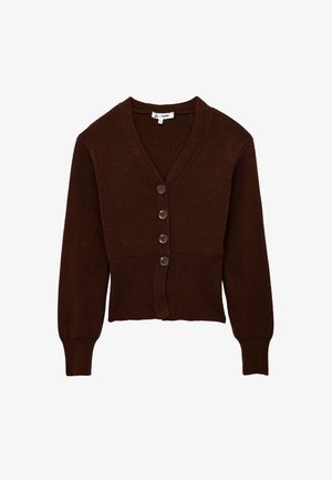 Cardigan tricoté marron foncé avec col en V, manches longues, poignets côtelés et quatre boutons sur le devant au centre.