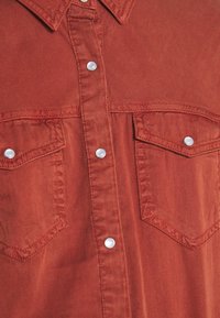 VILA VIBISTA SU-NOOS - Blusa com botões - burnt henna