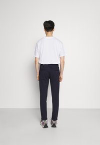 INDICODE JEANS EBERLEIN WITH ROLLED UP - Bukser - navy