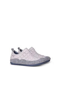 Lightweight slip-on shoes with a quilted white upper and gray felt accents, featuring a textured surface and soft, flexible sole.