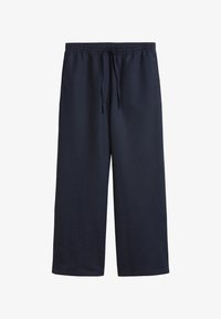 Unselected, blue depths