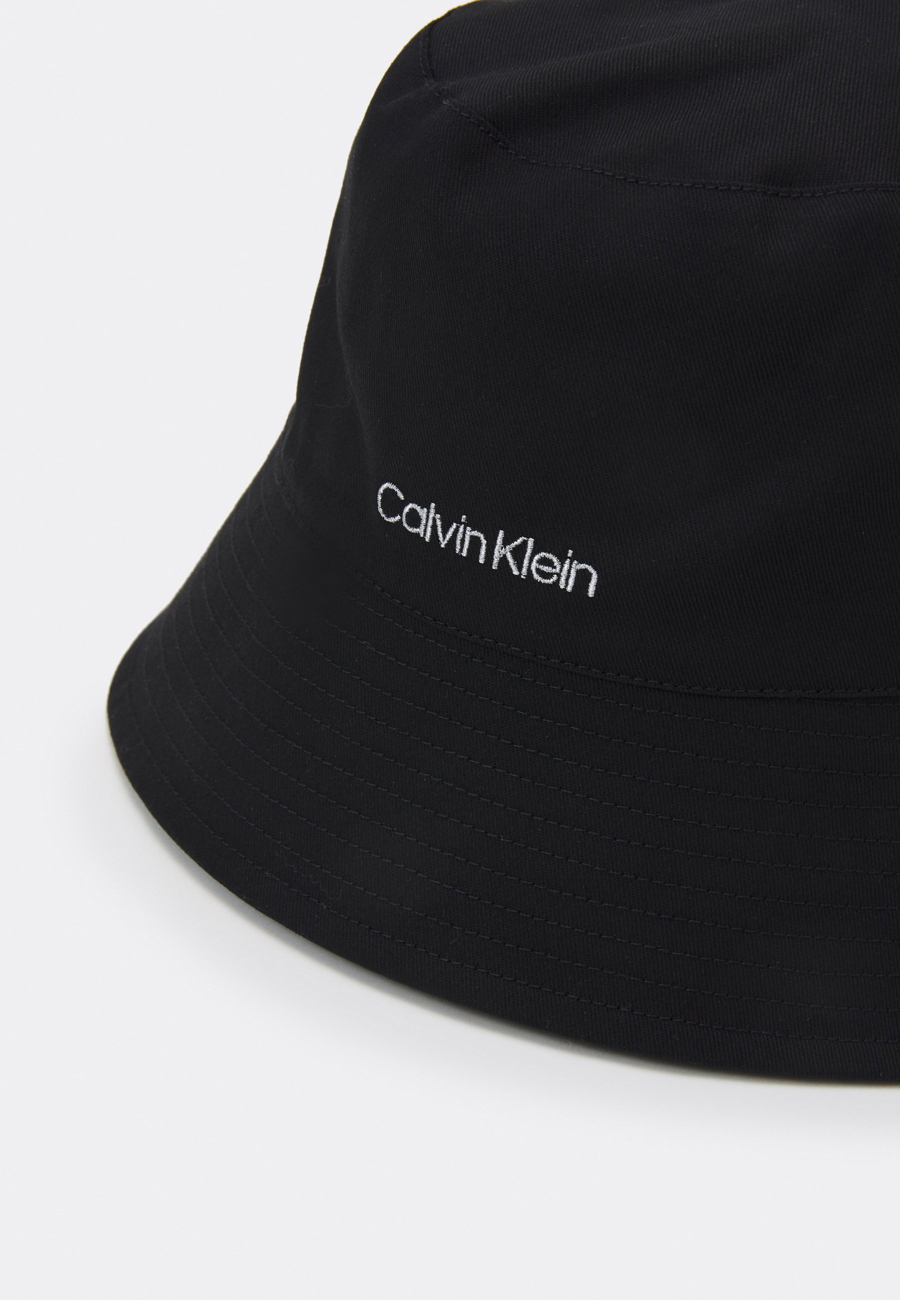 calvin klein chapeau