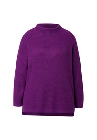 Lila gestrickter Pullover mit gerippter Textur, hohem Hals und langen Ärmeln; bietet eine lockere Passform und einen Saum, der hinten leicht verlängert ist.