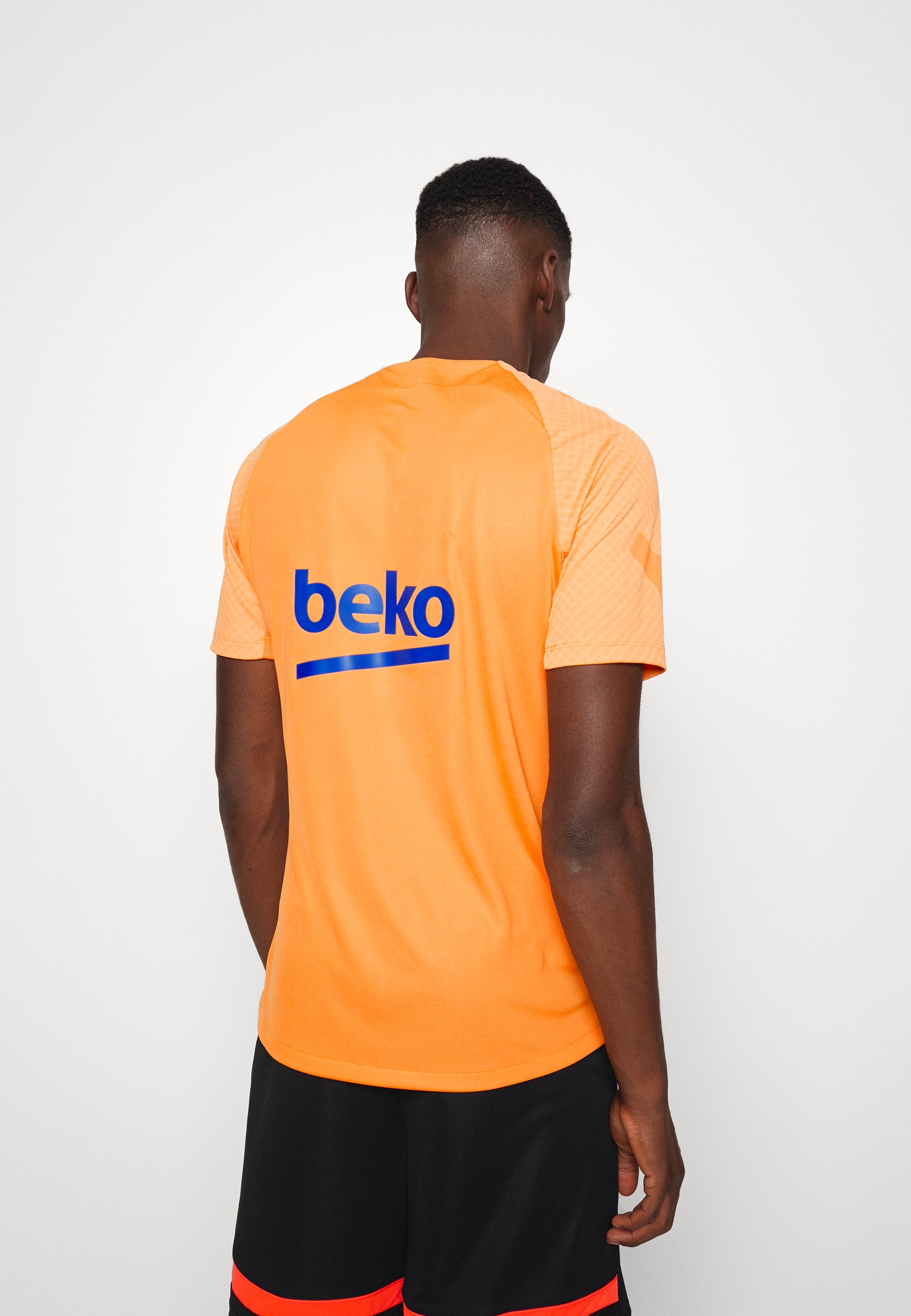 nike barca tenue