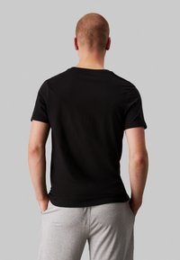 Thumbnail Image 4