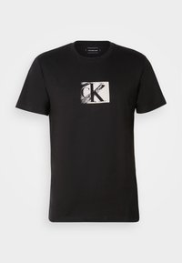 SMALL BOX TEE - Print T-shirt - black
