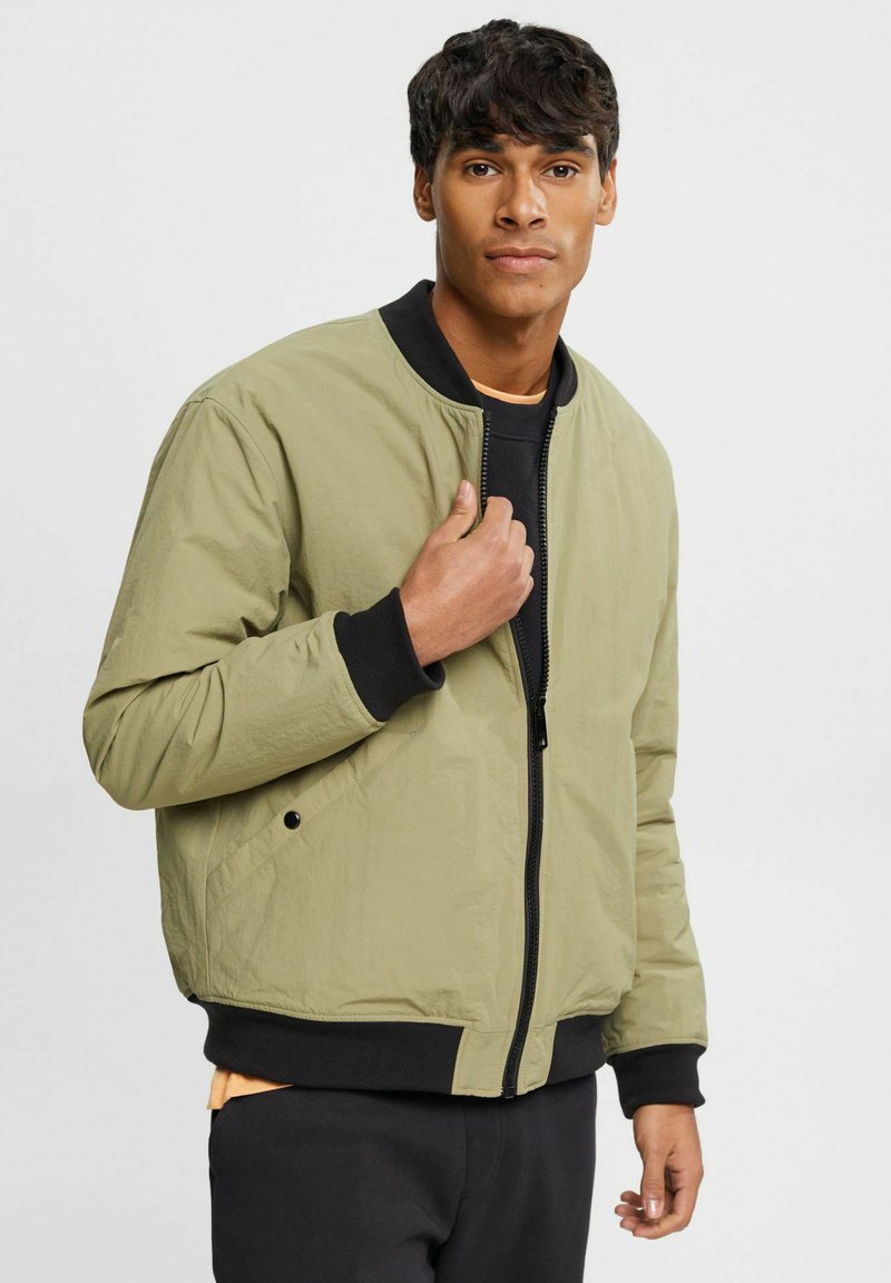 Jean Rétro à Crampons EDC By ESPRIT Taille 42 - Occasion En Très Bon état - Modèle Cool ST318