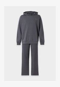 Избран, blackened pearl
