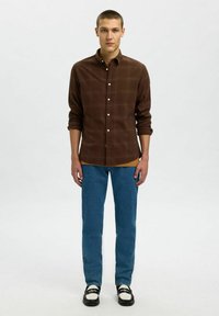 Selected Homme SLIMOWEN-BRUSHED NOOS - Camisa - demitasse
