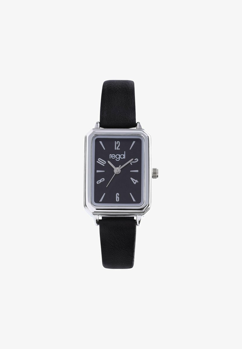 Rechthoekig horloge met een zwarte wijzerplaat, zilveren wijzers en witte cijfers. Voorzien van een gepolijste zilveren kast en een zwarte leren band.