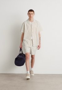 Thumbnail Image 2