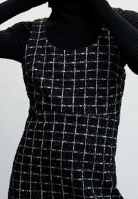 Mango Robe fourreau - not defined