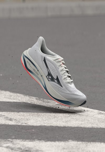 Mizuno NEO COSMO 2