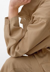 s.Oliver Let jakke / Sommerjakker - beige
