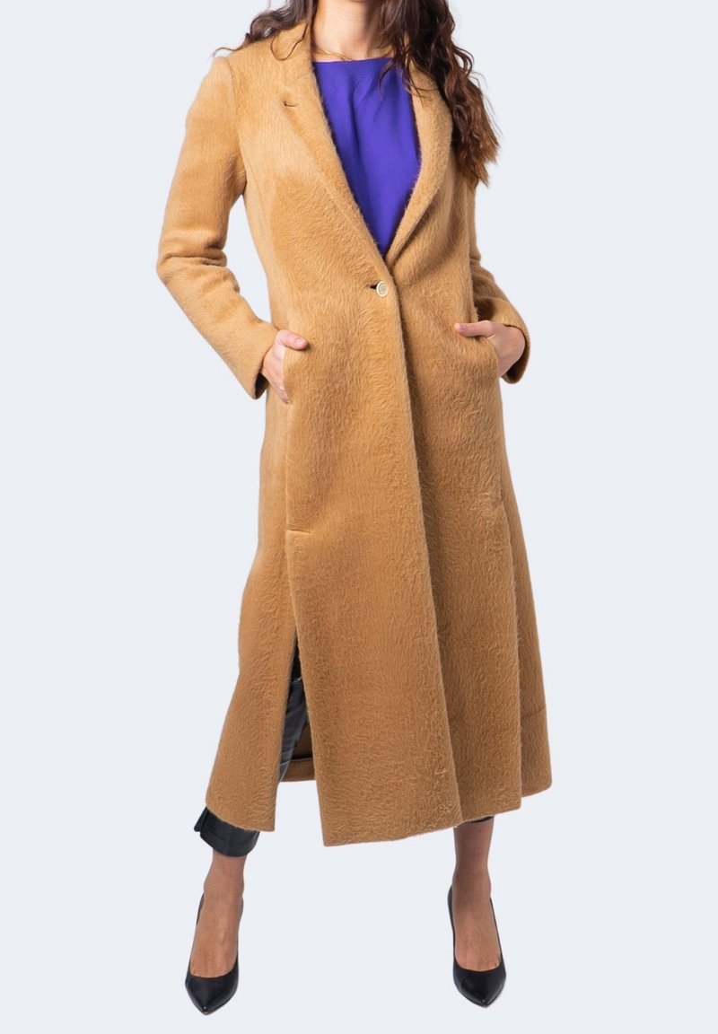 Patrizia Pepe Zimní kabát - beige