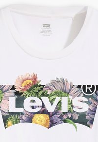 Levi's® Plus PERFECT - Marškinėliai su spaudiniu - bright white