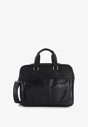 Sort læder messenger taske med to frontlommer og gyldent hardware. Har en lynlåslukning og dobbelte topphåndtag samt en aftagelig skulderrem.