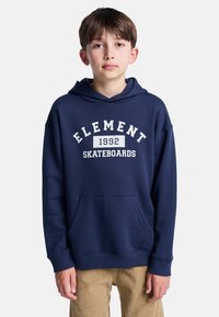 Sudadera azul marino de mezcla de algodón, con un bolsillo delantero, puños acanalados y un gráfico en blanco que dice "ELEMENT 1992 SKATEBOARDS".