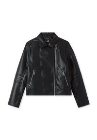 Giacca in ecopelle nera con zip asimmetrica sul davanti, due tasche con zip, dettagli trapuntati sulle maniche e colletto standard.