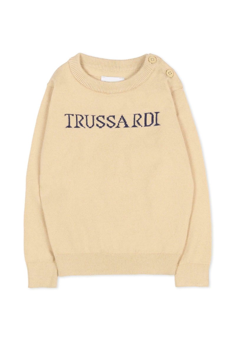 Un pull crème avec un col rond, des poignets côtelés et des accents de boutons. Le logo "TRUSSARDI" est affiché en broderie bleu marine.