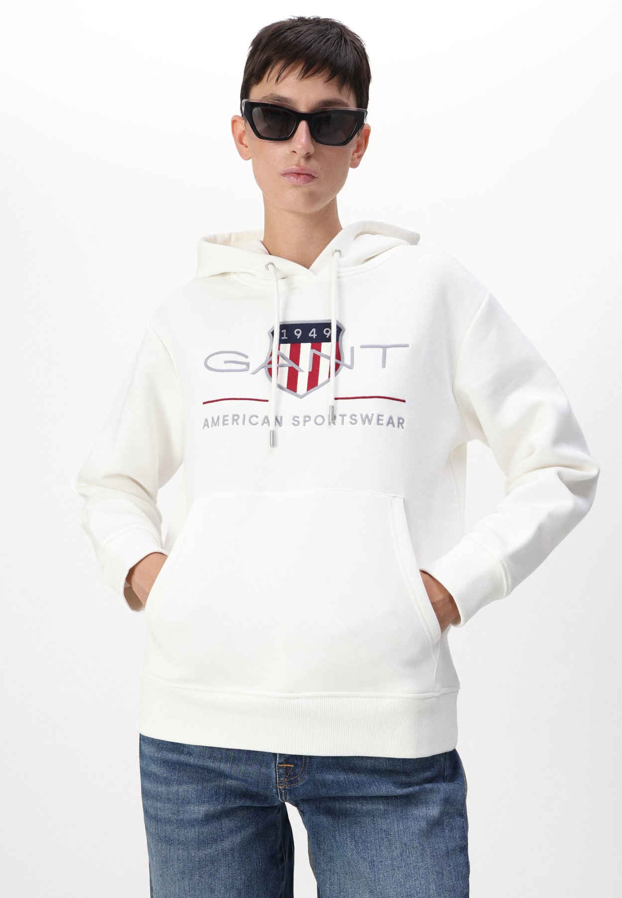 ARCHIVE SHIELD HOODIE