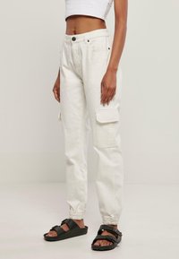 Urban Classics Relaxed fit jeans - white