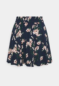 Bloemrokken met een marineblauwe achtergrond en roze bloempatronen, elastische tailleband, uitlopende design en lichte stof.