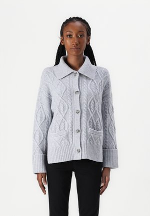 Cable-Knit Collared Cardigan - Cardigan - grey