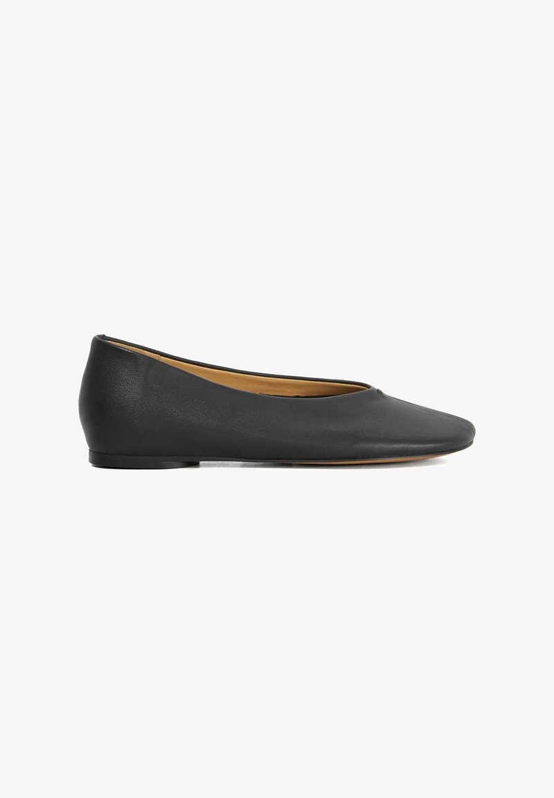 Black leather ballet flat with a pointed toe and low heel. Smooth texture with minimal embellishments and a simple design.