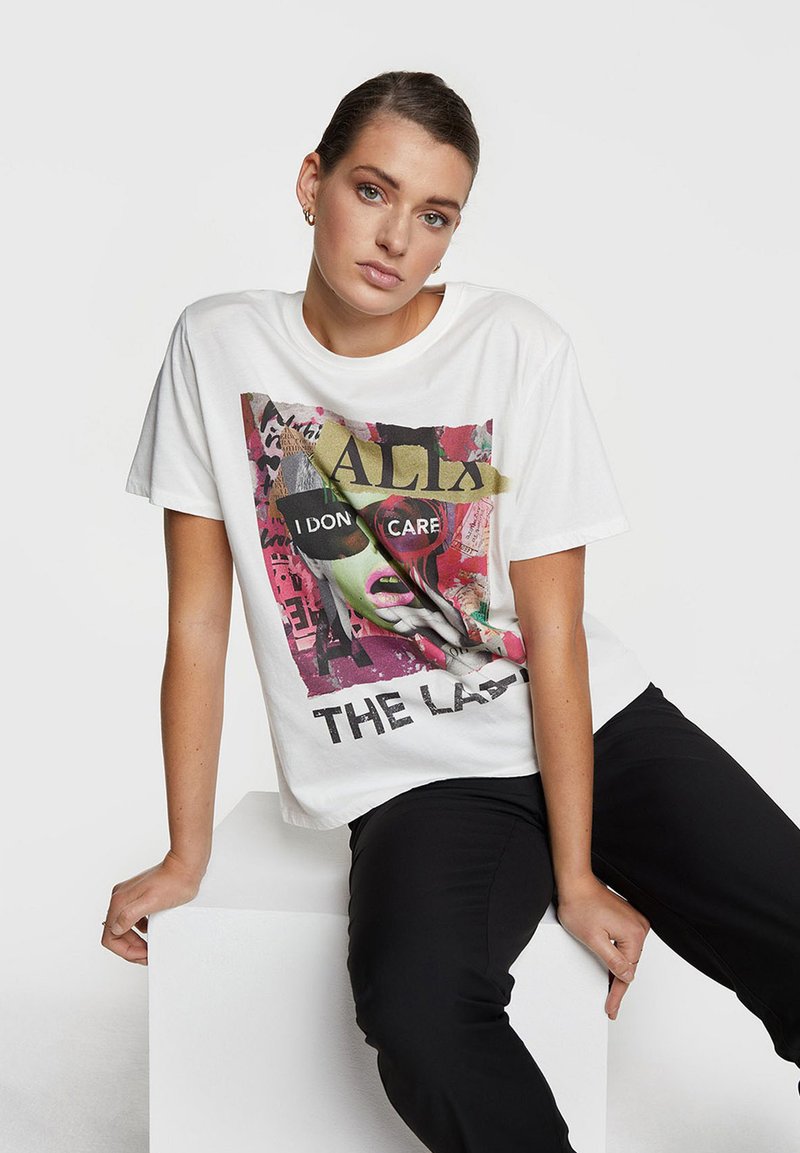 Alix the label COLLAGE TShirt print soft white/weiß Zalando.de