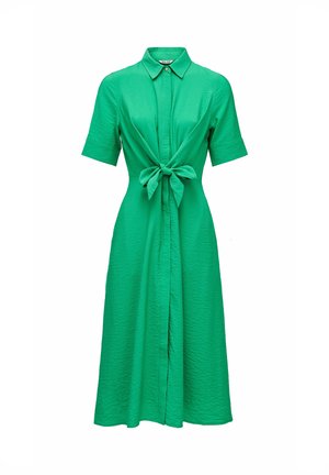 Robe midi verte avec manches courtes, col chemise, fermeture par boutons sur le devant et nœud à la taille.