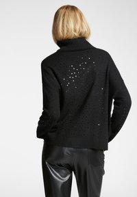 Elena Mirò CON PAILLETTES E DETTAGLIO CUT OUT - Maglione - nero