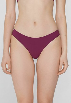 Bikiny ve tmavě burgundské barvě. Vyrobené z hladké tkaniny, mají minimalistický design s nízkým pasem a elastickým pasem.