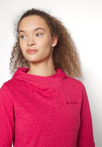 Vaude WOMEN'S TUENNO PULLOVER - Sweatshirt com capuz - crimson red