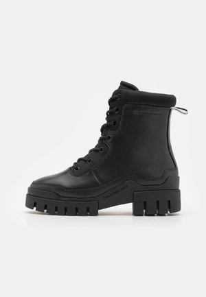 Calvin Klein Jeans, Bottines à plateau - black