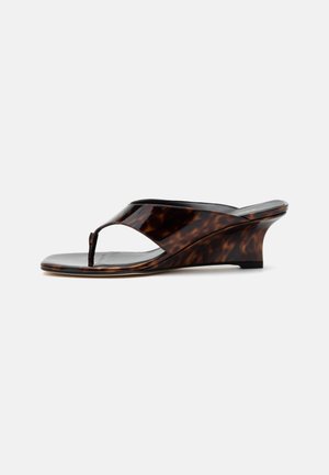 Stuart Weitzman, VINNIE WEDGE THONG - Sandales tongs - classic
