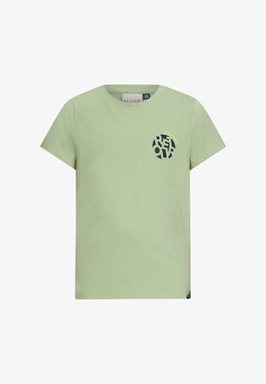 Jasnozielony bawełniany t-shirt z krótkimi rękawami, okrągłym dekoltem, czarnym graficznym logo na piersi oraz prostym wykończeniem dołu.