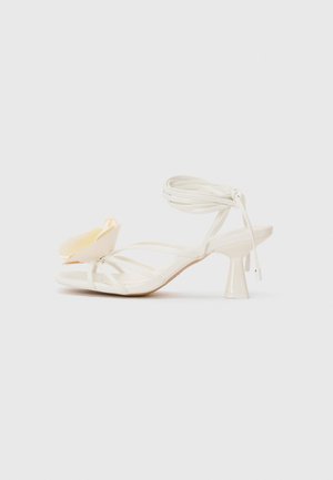 FLOURISH - Ankle cuff sandals - white