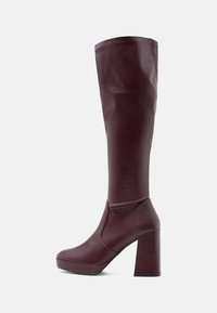 Unselected, burgundy