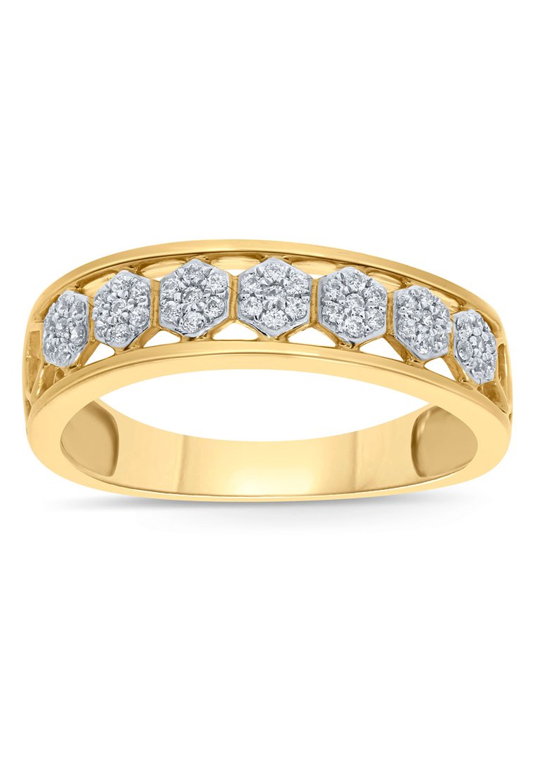 Goldring mit hexagonalen Fassungen, ausgestattet mit mehreren runden, funkelnden Diamanten; glatte, polierte Oberfläche mit ausgeschnittenen Designdetails.