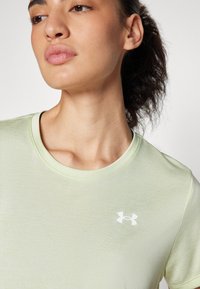 Under Armour TECH TWIST - Spordi T-särk - retro green/white