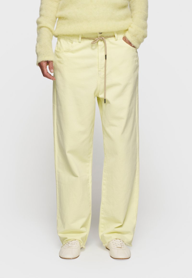 10DAYS STRAIGHT  żółty