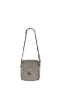 Sac bandoulière gris avec une finition texturée, fermeture zippée, poche avant et un patch logo en relief sur le devant. Sangle ajustable incluse.